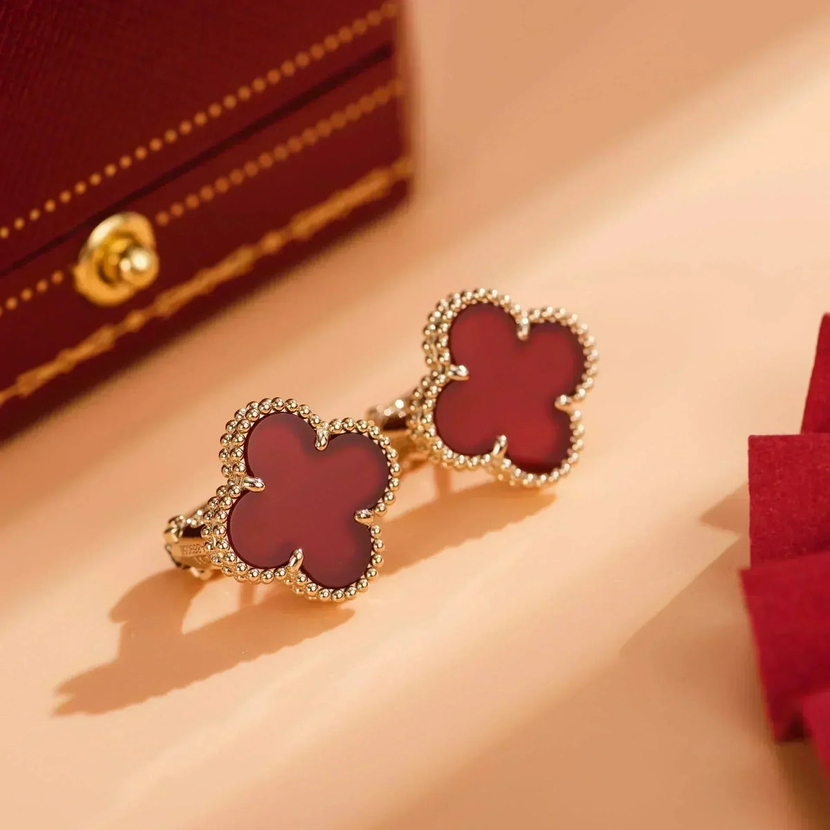 [⭐Shinejoy]CLOVER MEDIUM 1 MOTIFS CARNELIAN  EARRINGS