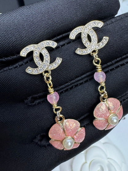 [⭐Shinejoy]26C Pink Camellia Enamel Pendant with Double C Earrings