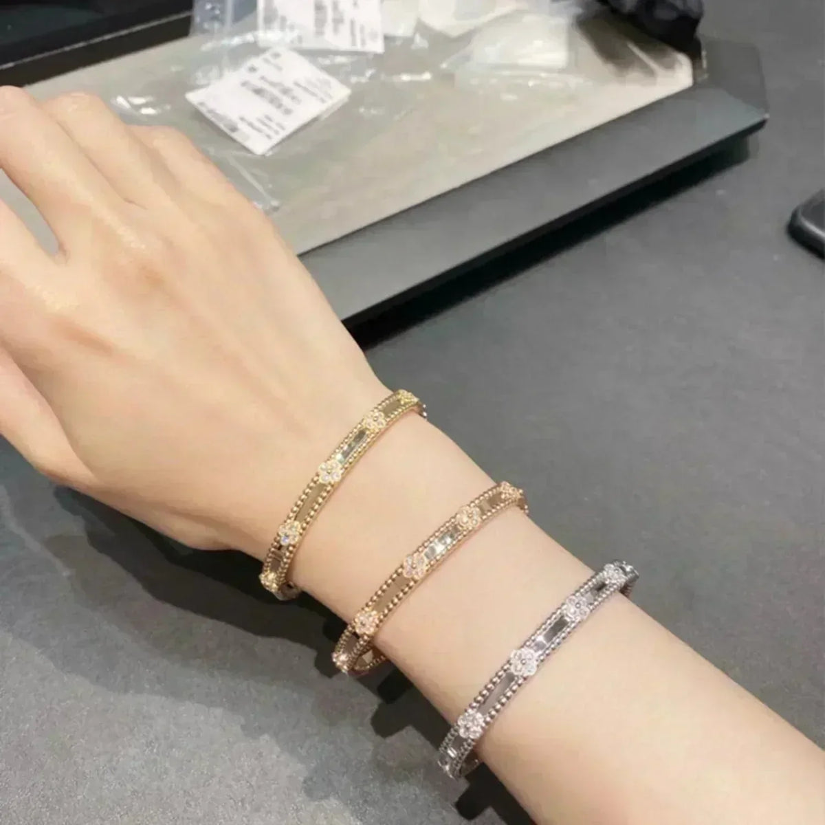 [⭐Shinejoy]CLOVER BRACELET 4MM DIAMONDS