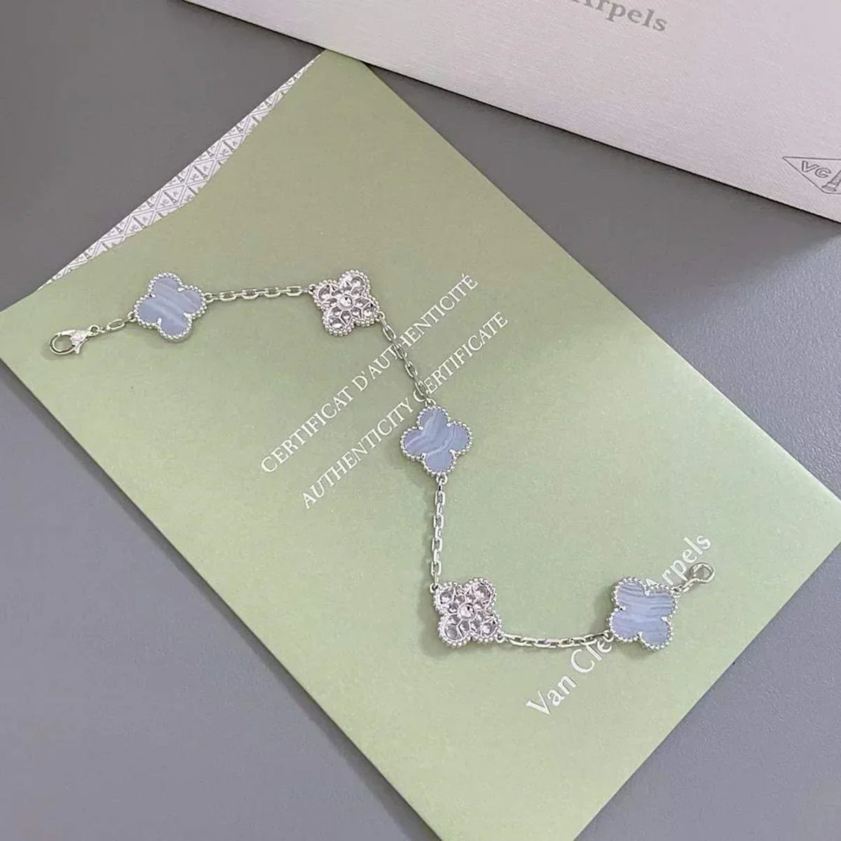 [⭐Shinejoy] CLOVER 5 MOTIF PURPLE CHALCEDONY BRACELET COLLECTION