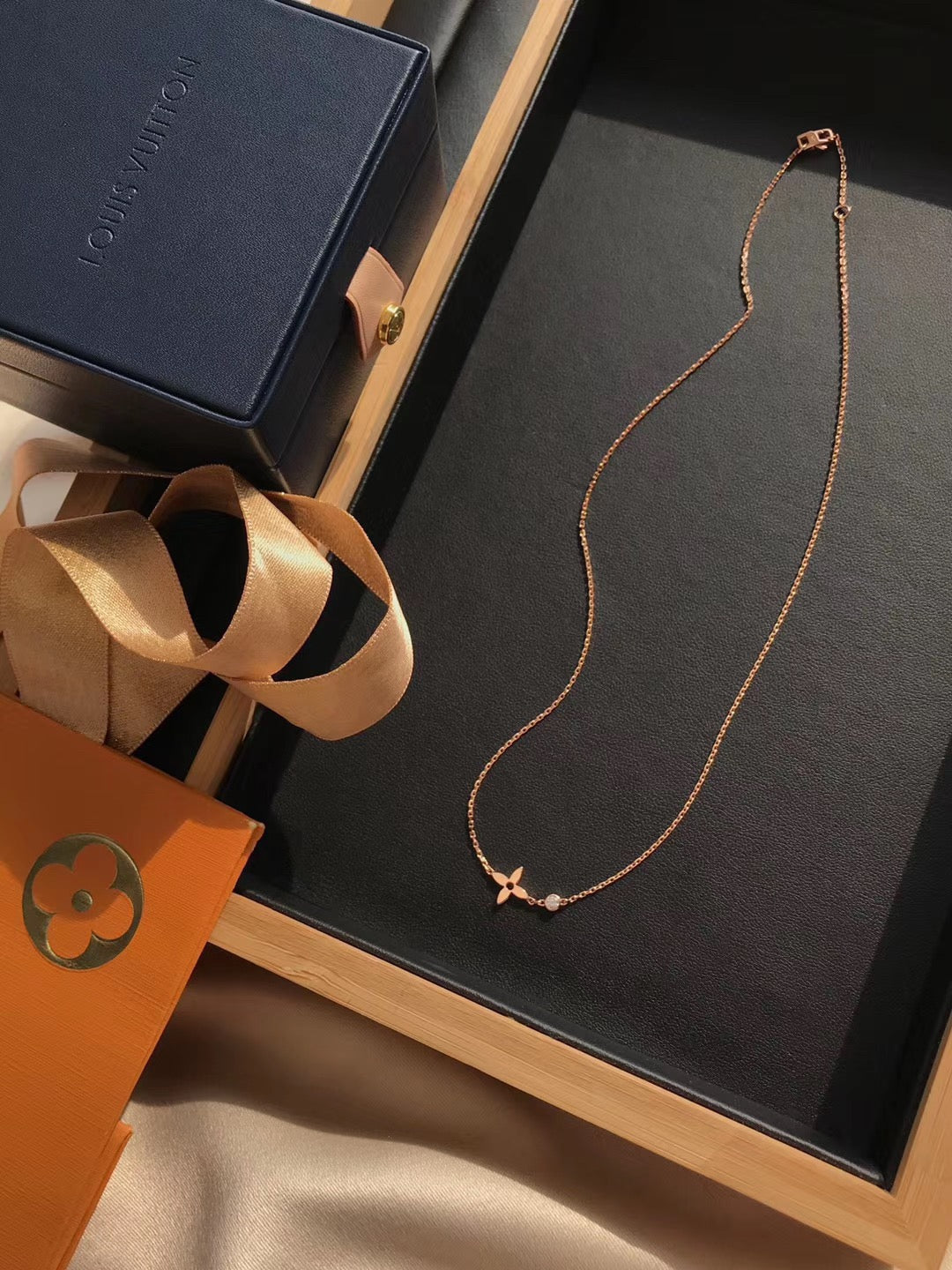 [⭐Shinejoy]BLOSSOM PENDANT PINK GOLD AND DIAMOND