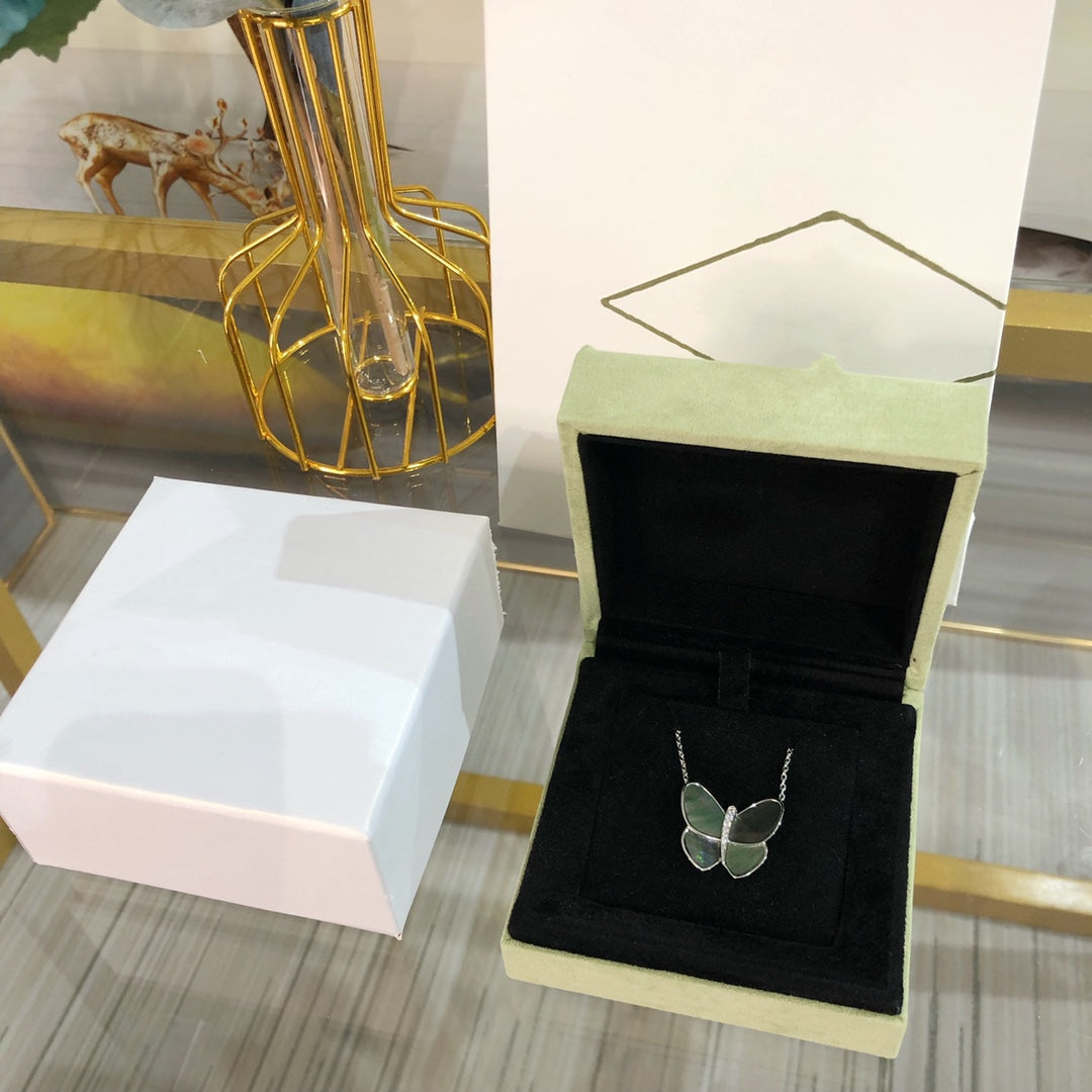 [⭐Shinejoy]LARGE BUTTERFLY SILVER PENDANT DIAMOND NECKLACE